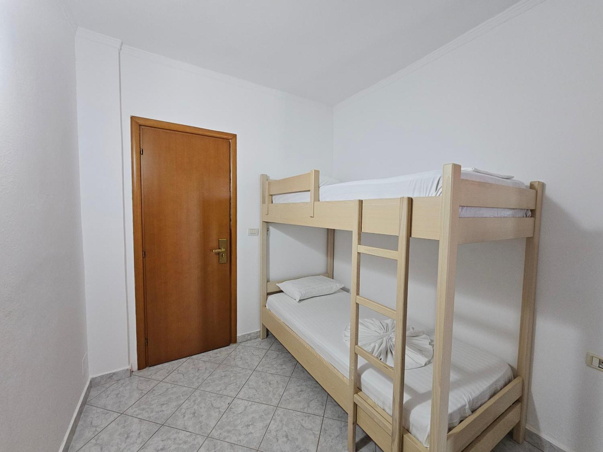City Center Gjordeni Apartments Ksamil Eksteriør bilde